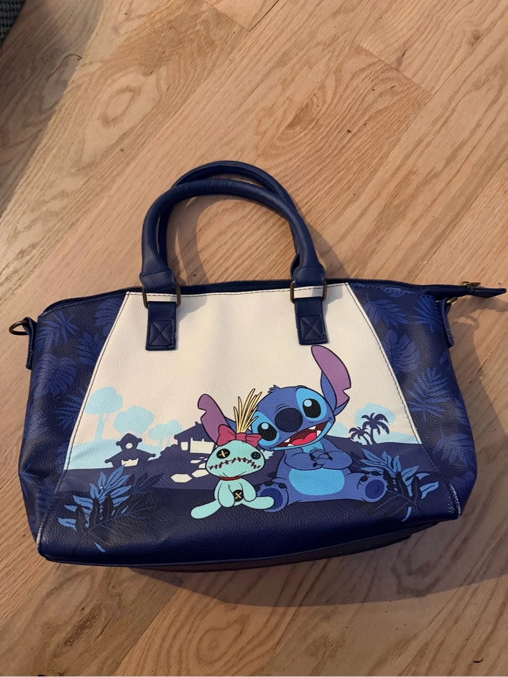 Loungefly Stitch and Scrump- Convertible Navy / White Purse with Crossbody Strap